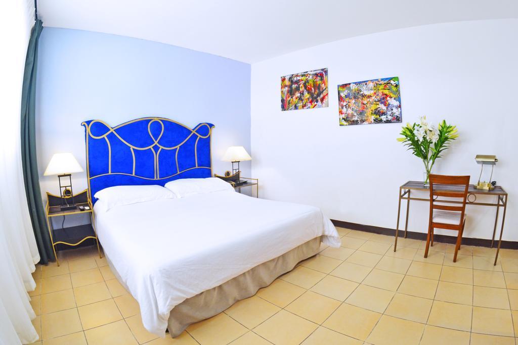 Hotel Angel Azul Managua Exterior photo